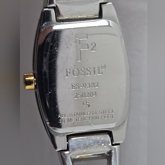 Womens Fossil F2 Watch 17mm Silver Gold Two Tone ES-9382 New Battery Petite - Picture 9 of 9